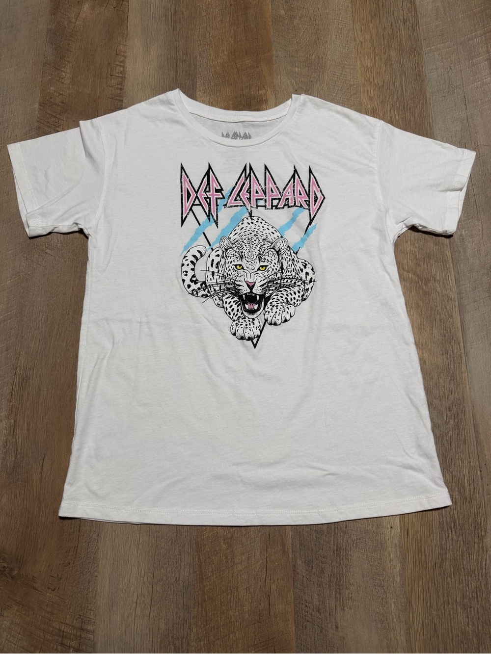 NWOT Def Leppard White Leopard Graphic Band T-Shirt Girls XL 14/16